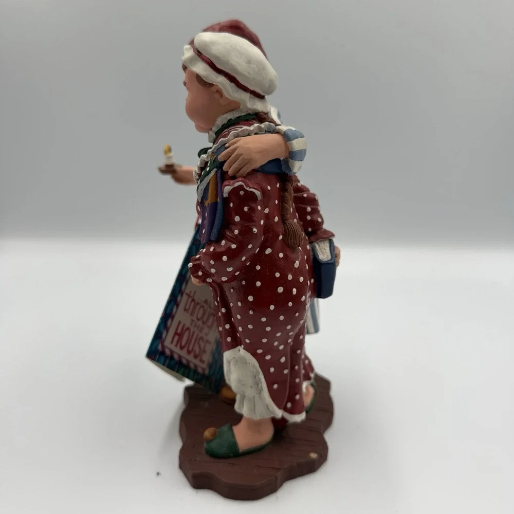 Vintage Dept‎ 56 Mama In Her Kerchief Papa In His Cap Christmas Figurine 7.5'in